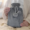 Bouillotte en Fourrure à Pompons Gris foncé